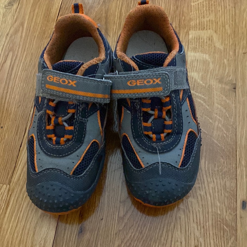 Great condition boy sneakers- Geox